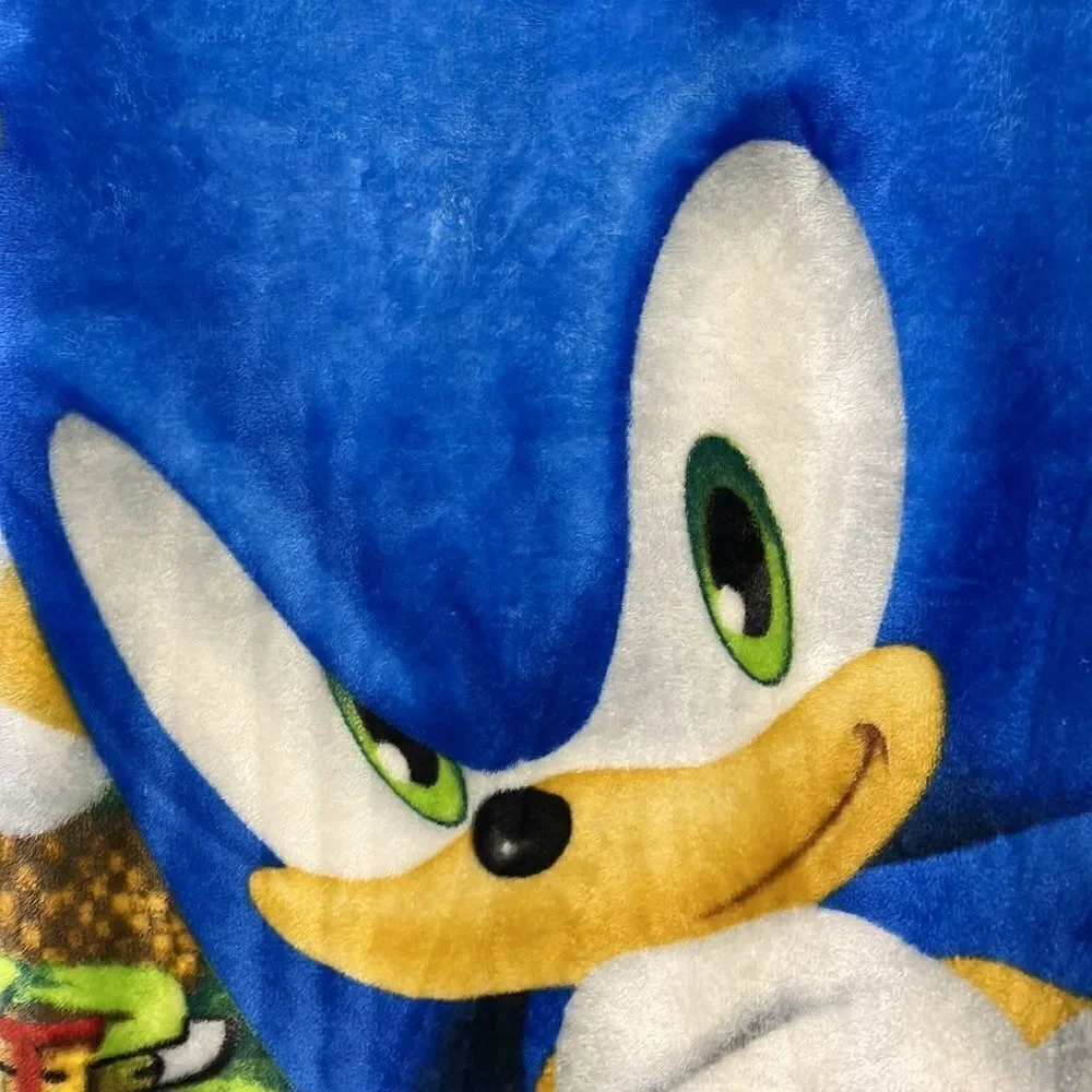 SONIC The Hedgehog Vibrant Fleece Blue Blanket- approx 48” by 36” 10/19